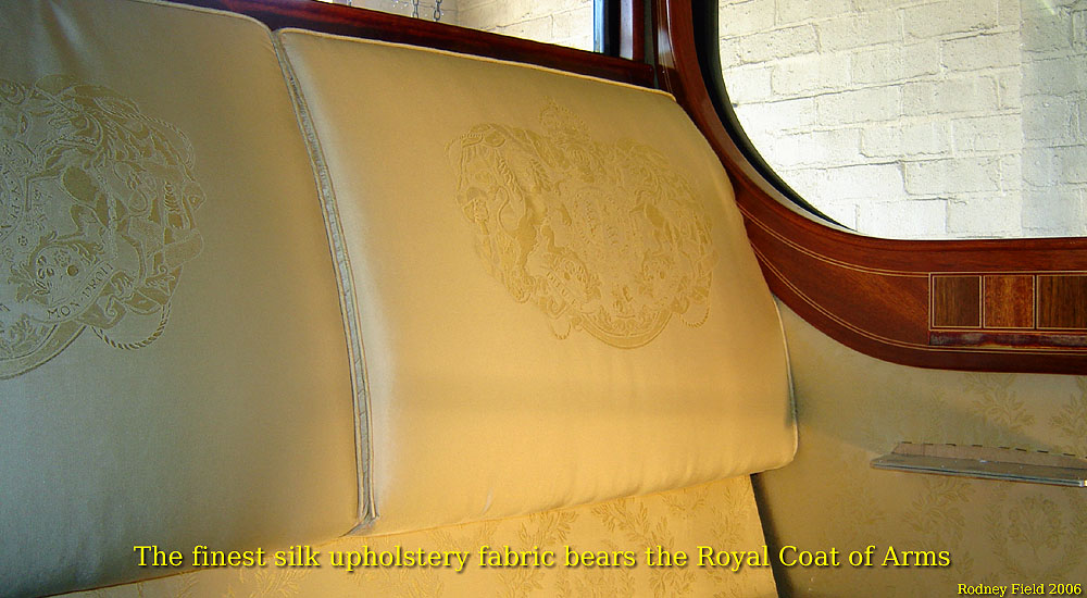 RoyalCoach21.jpg