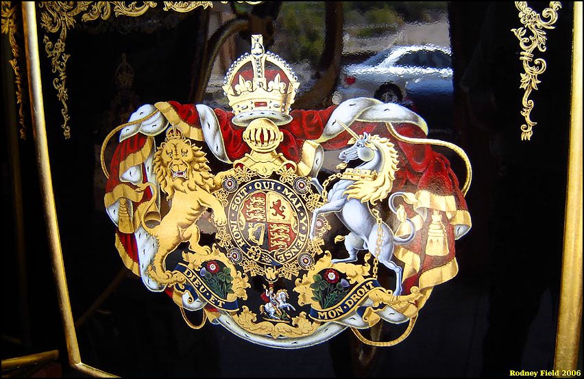 RoyalCoach24.jpg