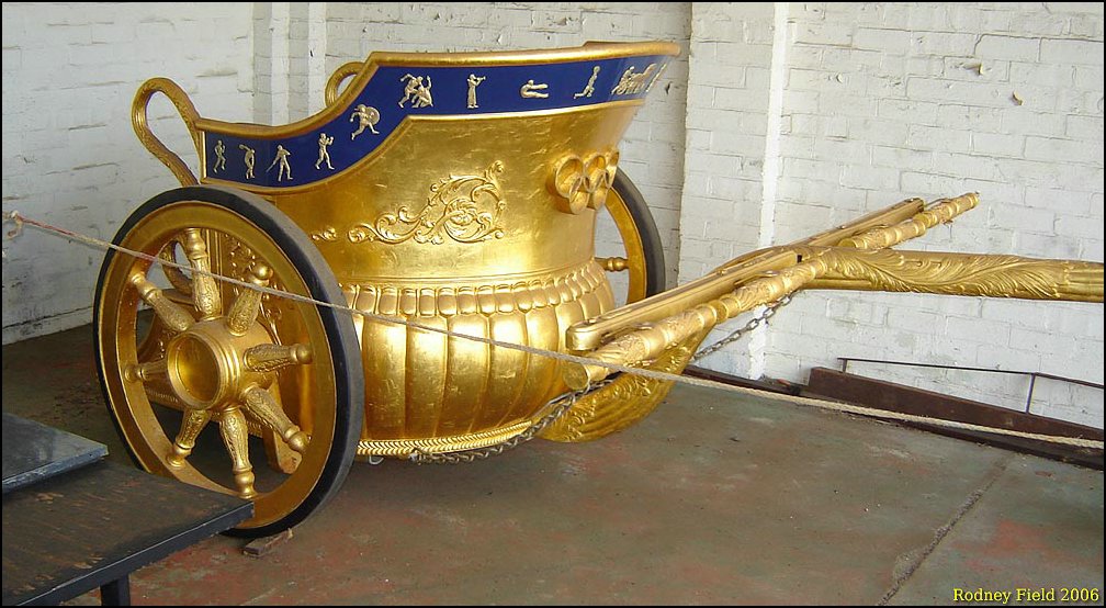 RoyalCoach30.jpg